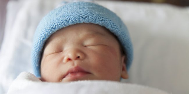 Nabelschnurvorfall: Baby nach der Geburt Nabelschnurvorfall: Baby nach der Geburt