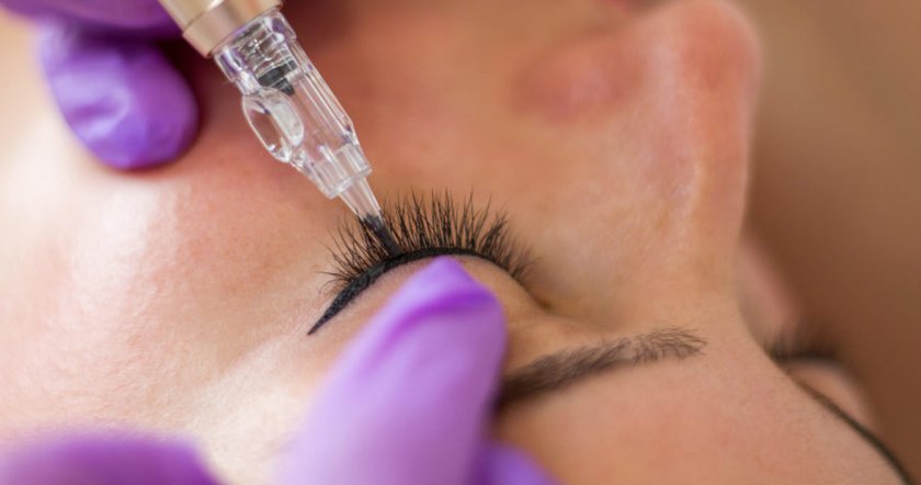 Wimpern-Tattoo