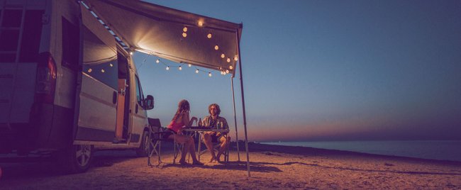 Diese Gadgets dürfen beim Campingtrip nicht fehlen (und sorgen für kleine Luxus-Momente)