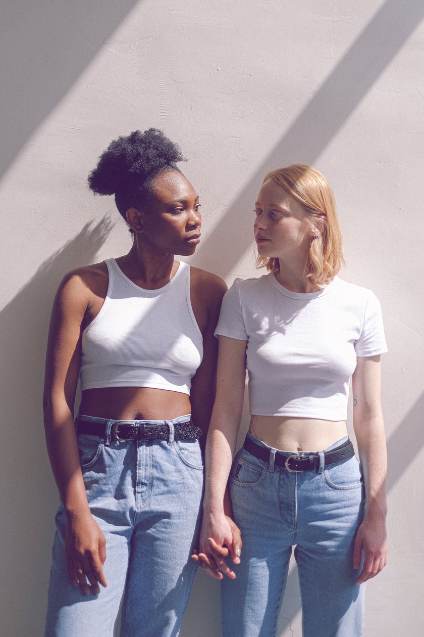 3 Tricks: So findest du die perfekte Jeans, ohne sie anzuprobieren!